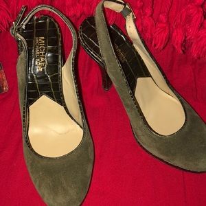 Michael Kors pumps